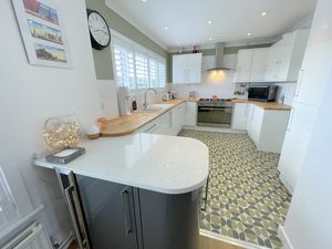 Greenhurst Road- click for photo gallery